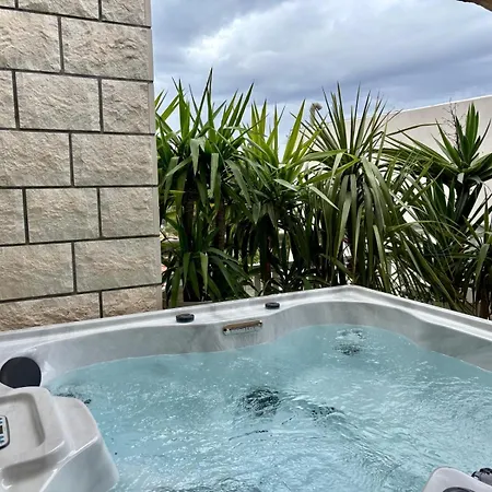 Cb Boutique Хвар