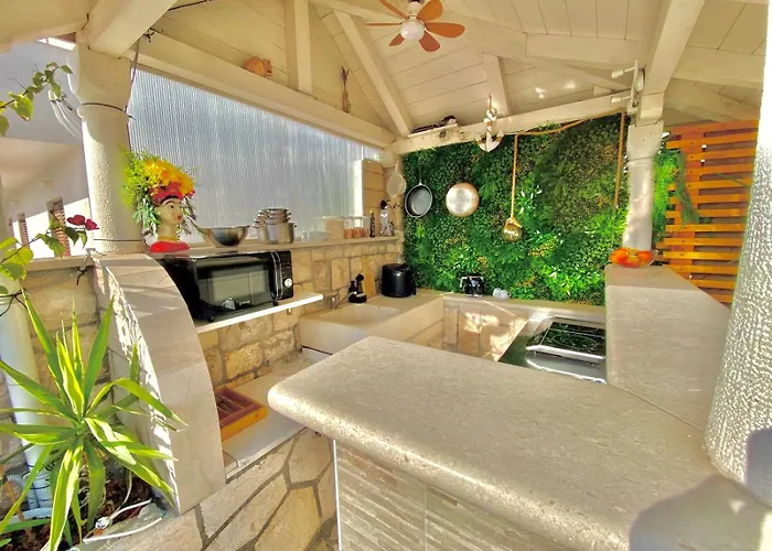 Casa Benita Boutique B&B Oda ve Kahvaltı Hvar Town