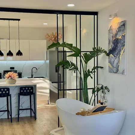 לינה וארוחת בוקר Casa Benita Boutique