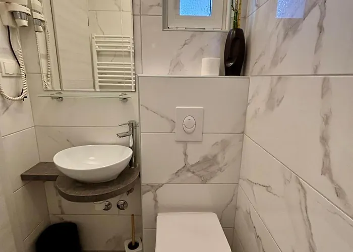 Cb Boutique 4* 赫瓦尔