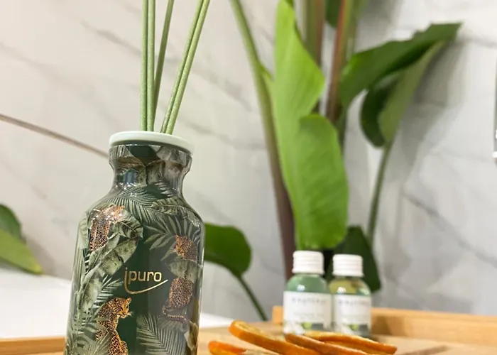 Cb Boutique 赫瓦尔