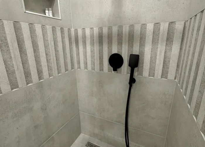 Cb Boutique 4* 赫瓦尔